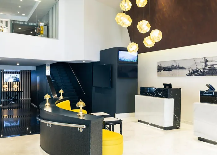 Hotel Mercure Jardines De Albia 4*