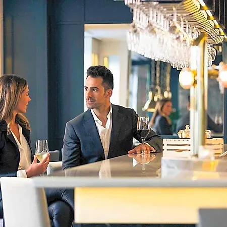 فندق Mercure Jardines De Albia 4*