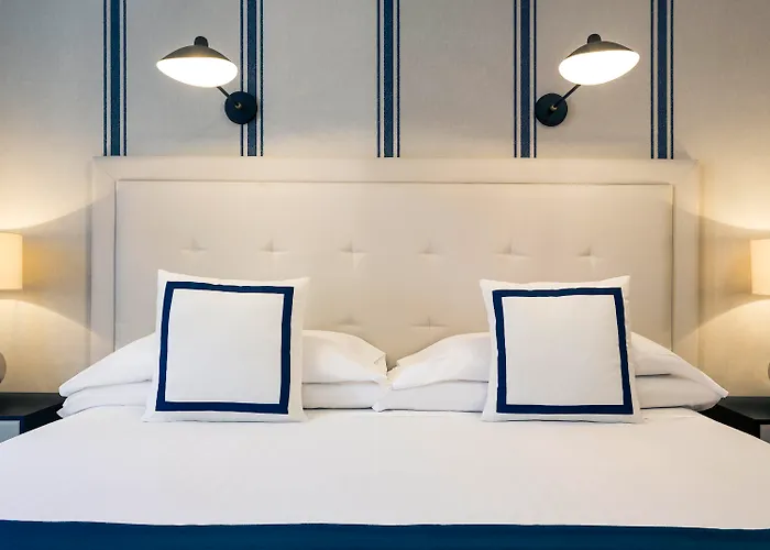 Mercure Jardines De Albia Отель 4*