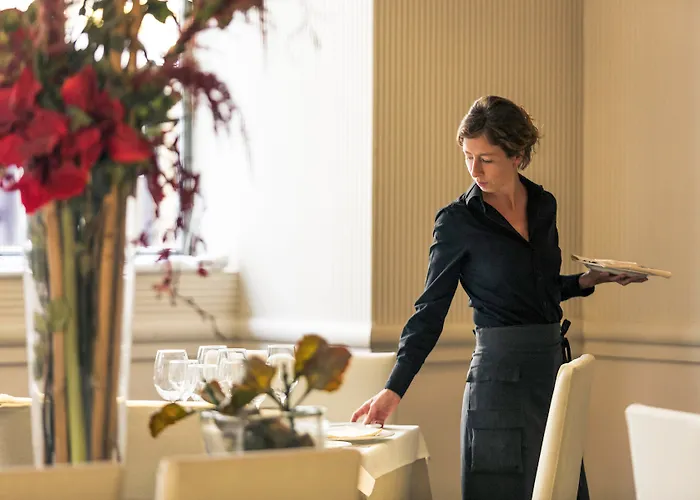 Mercure Jardines De Albia 4*