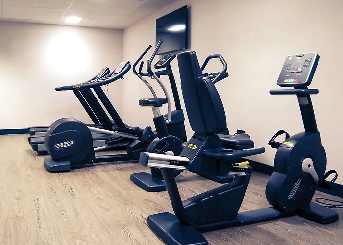 Отель Mercure Jardines De Albia