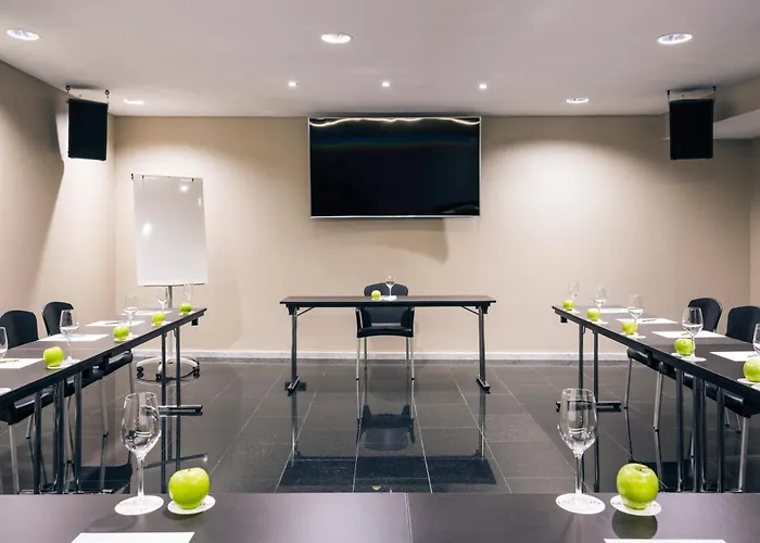 Mercure Jardines De Albia Отель 4*