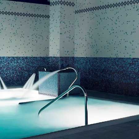 Mercure Jardines De Albia Hotel