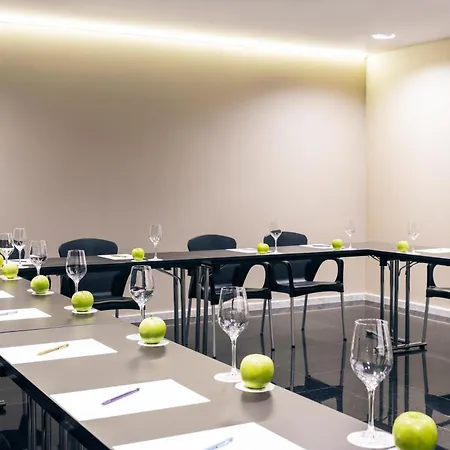 Hotel Mercure Jardines De Albia